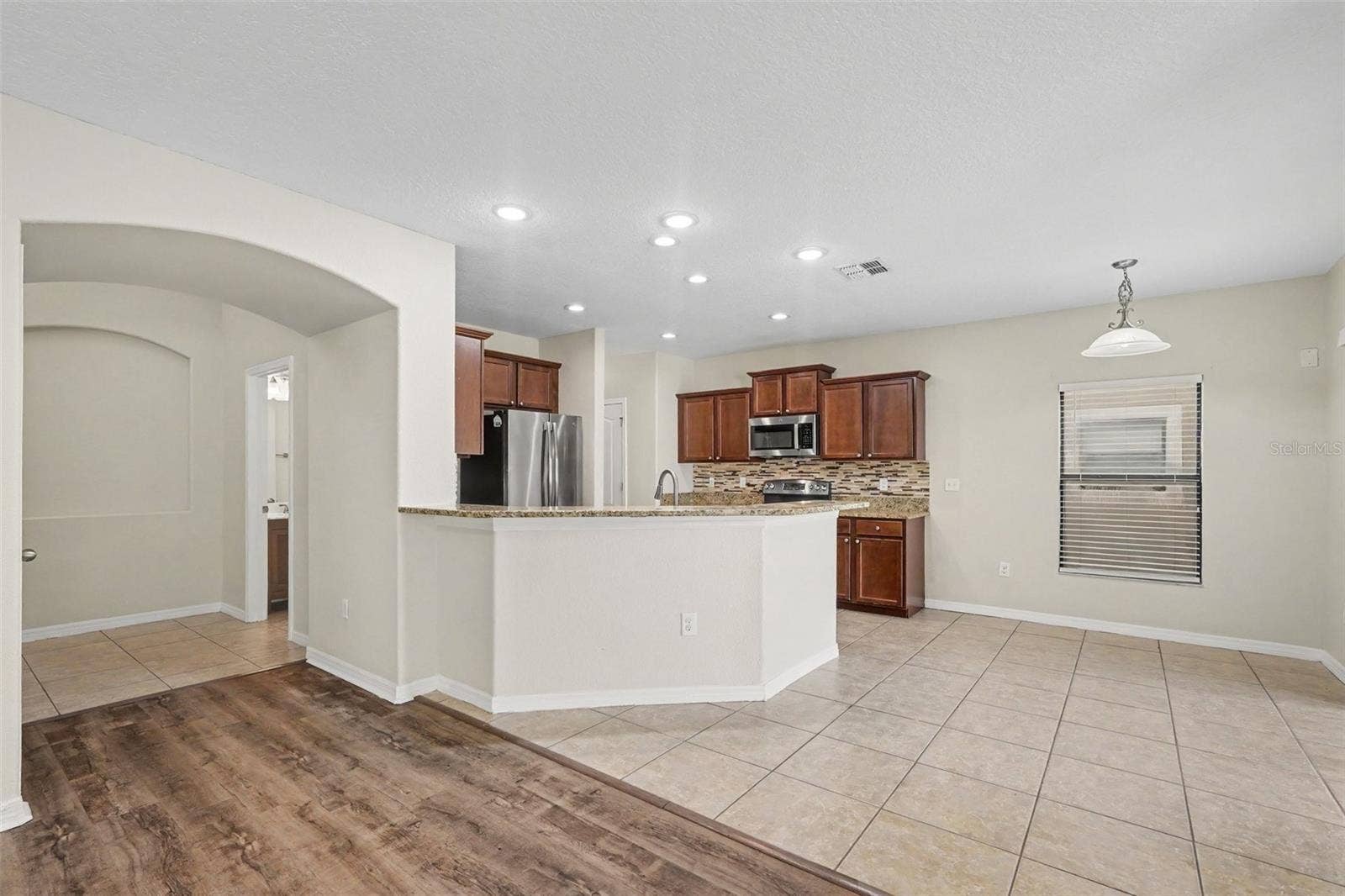 10015 NEWMINSTER LOOP, Ruskin, FL 33573 10015 NEWMINSTER LOOP, Ruskin, FL 33573
