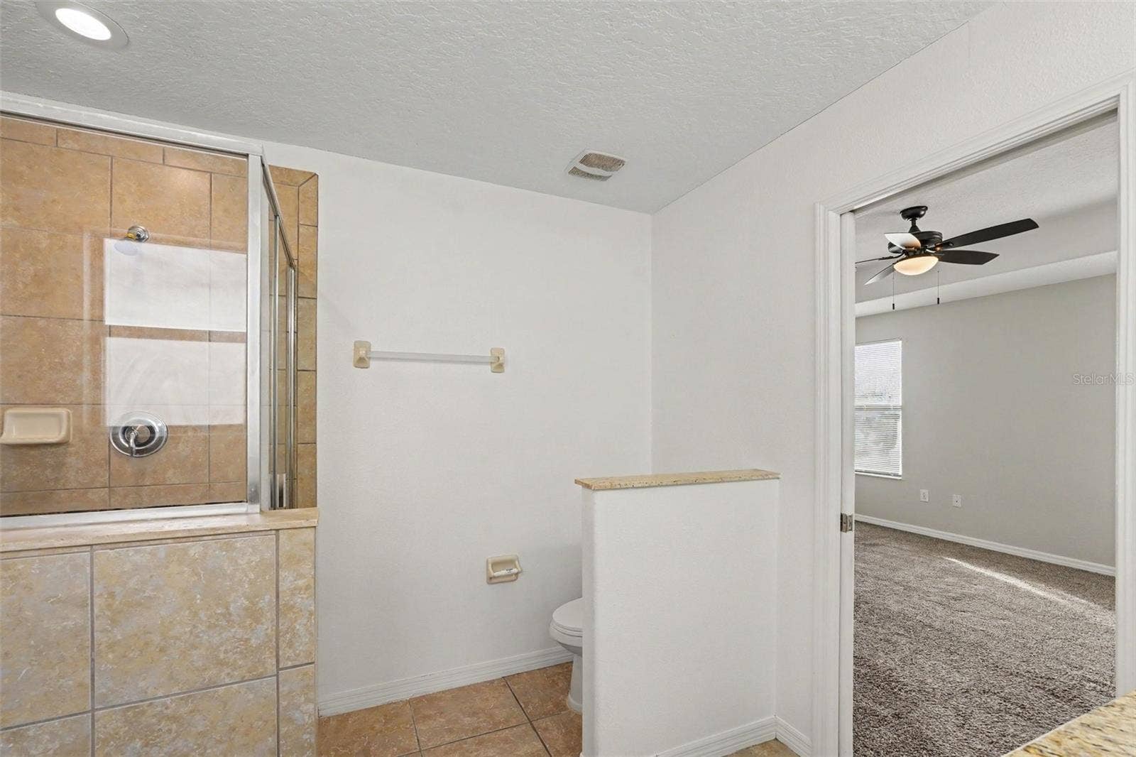 10015 NEWMINSTER LOOP, Ruskin, FL 33573 10015 NEWMINSTER LOOP, Ruskin, FL 33573