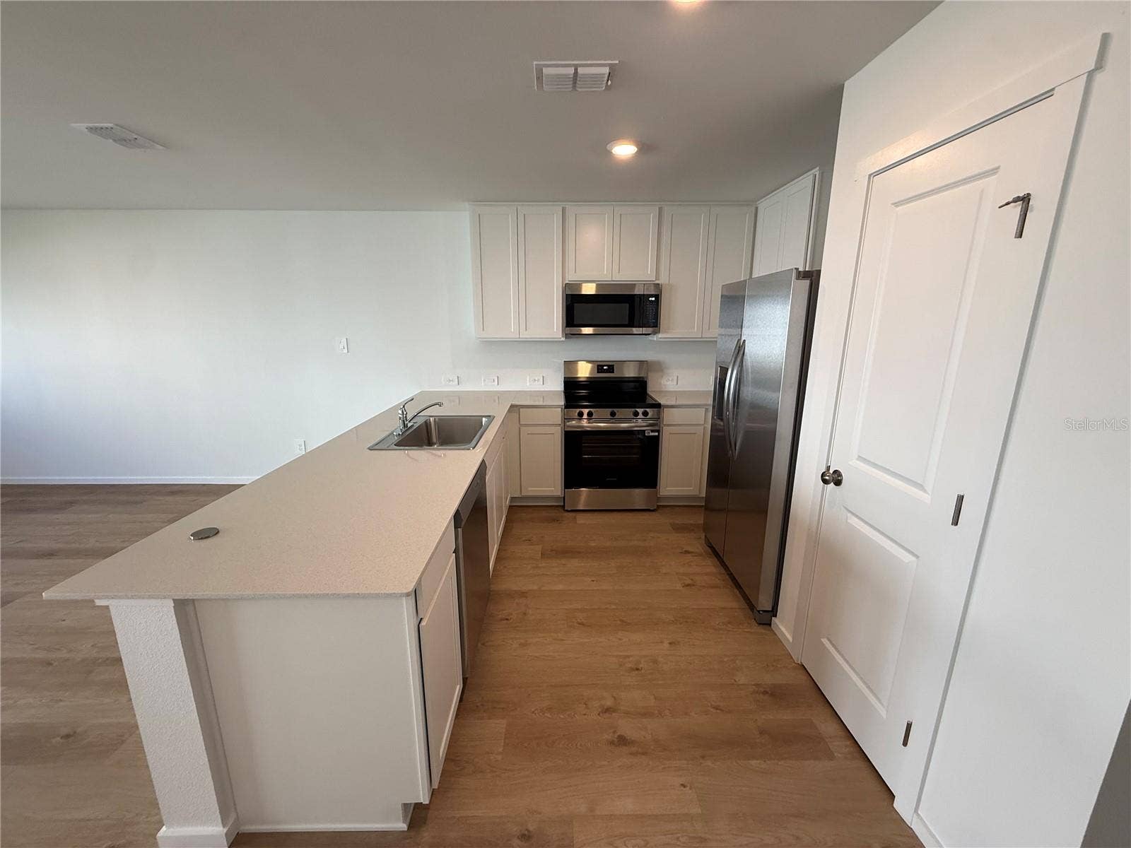 1060 TWINS STREET, Davenport, FL 33837 1060 TWINS STREET, Davenport, FL 33837