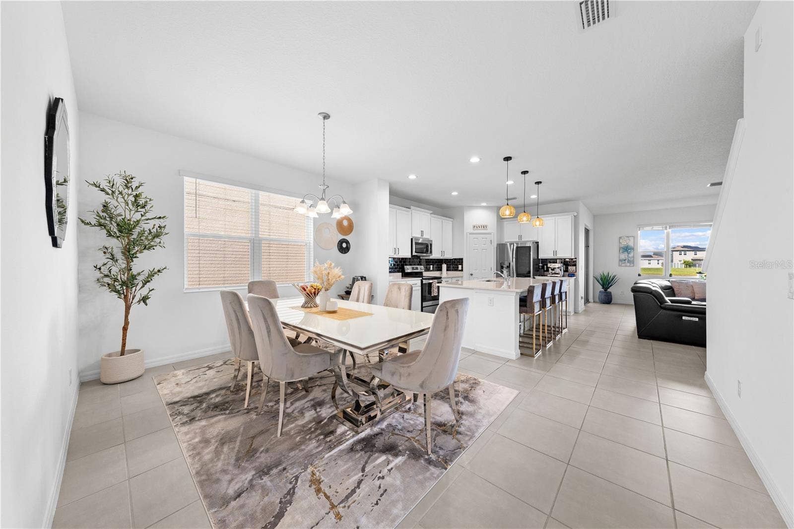 5657 CAMILLA STREET, St Cloud, FL 34771 Dining area/kitchen