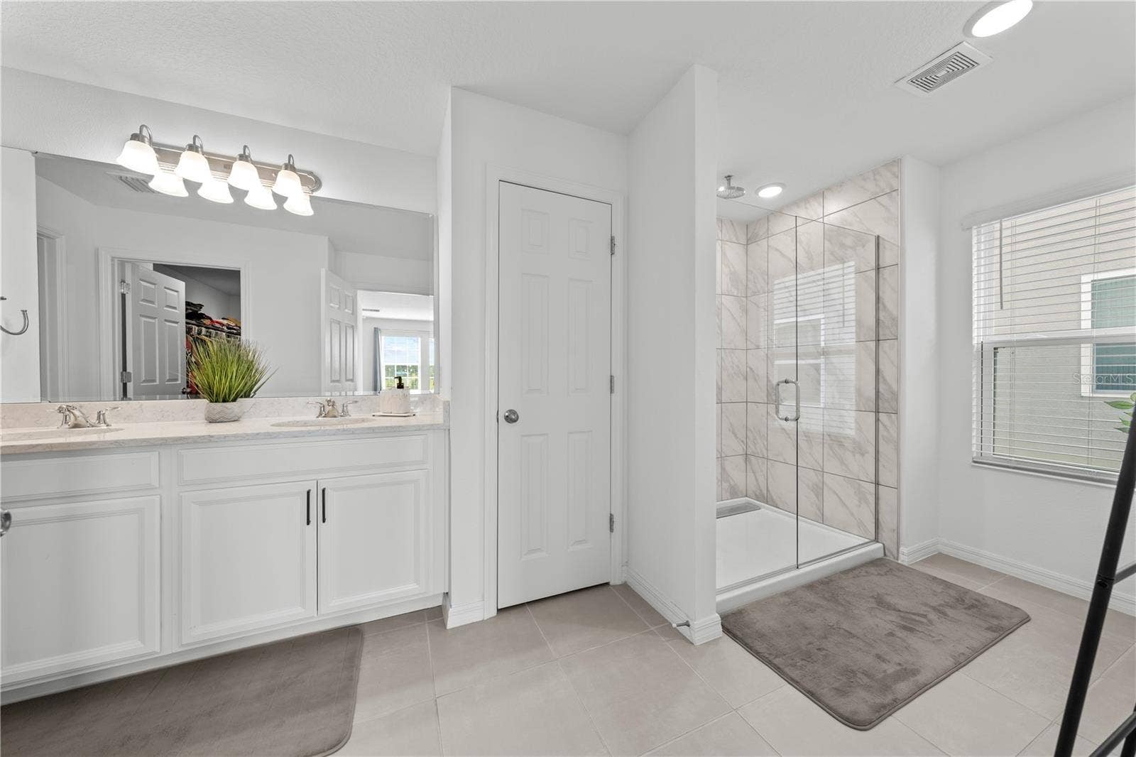 5657 CAMILLA STREET, St Cloud, FL 34771 Master bathroom