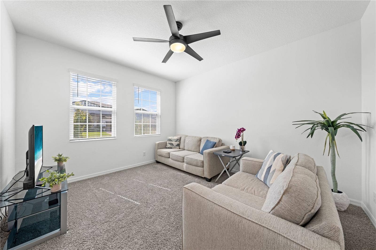 5657 CAMILLA STREET, St Cloud, FL 34771 Formal living room