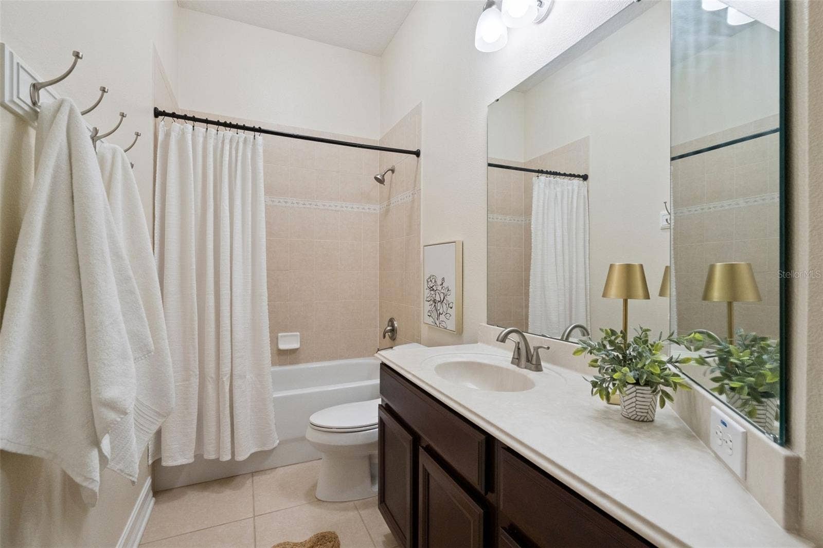 Second Full Bathroom