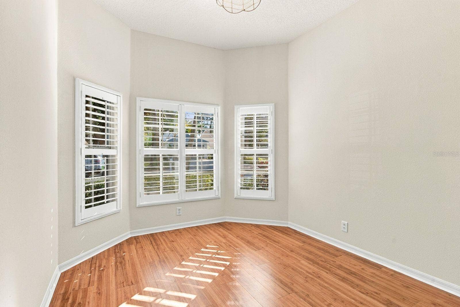 1261 SALT LAKE DRIVE, Tarpon Springs, FL 34689 1261 SALT LAKE DRIVE, Tarpon Springs, FL 34689
