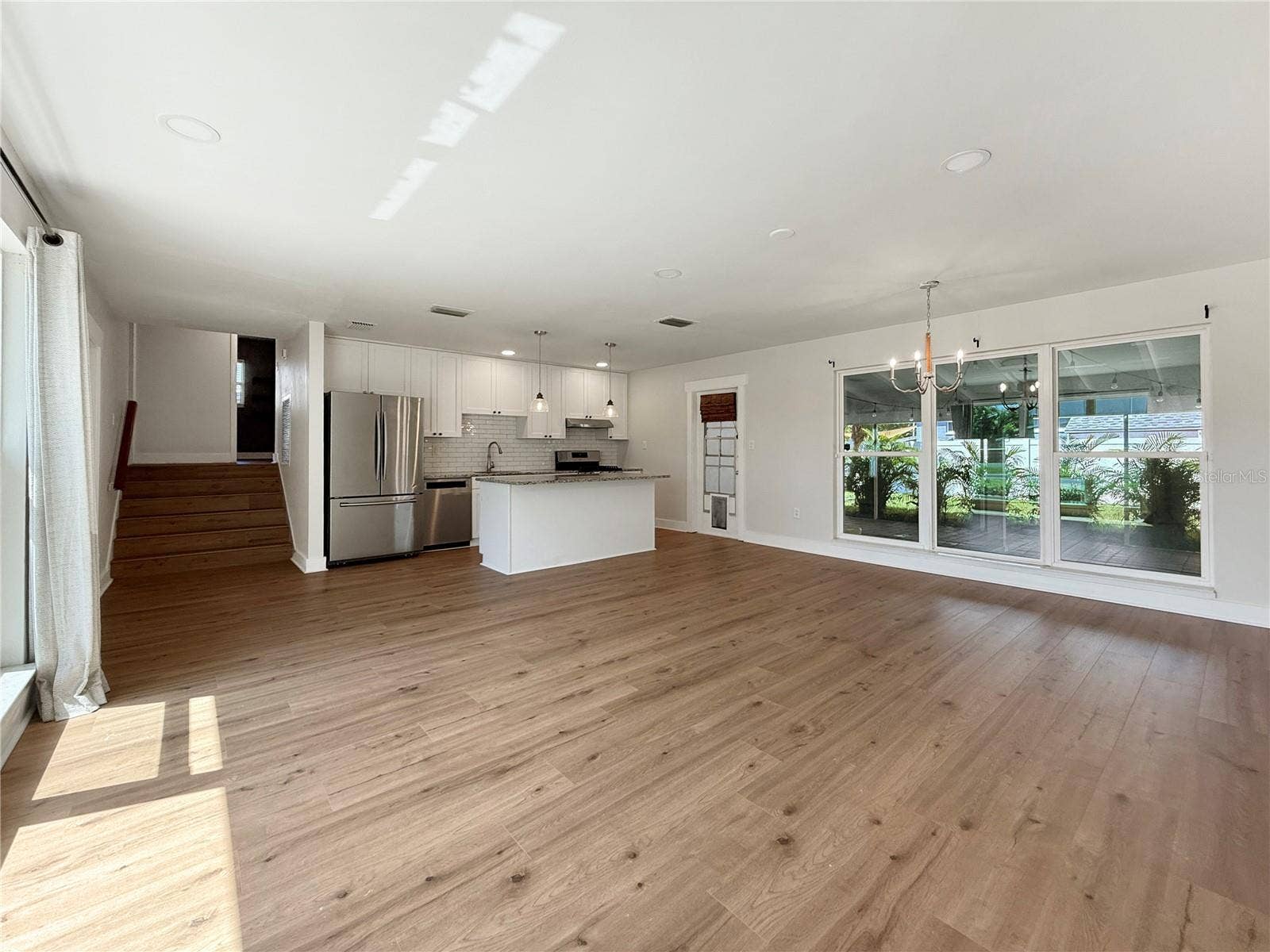 4501 S CORTEZ AVE, Tampa, FL 33611 4501 S CORTEZ AVE, Tampa, FL 33611