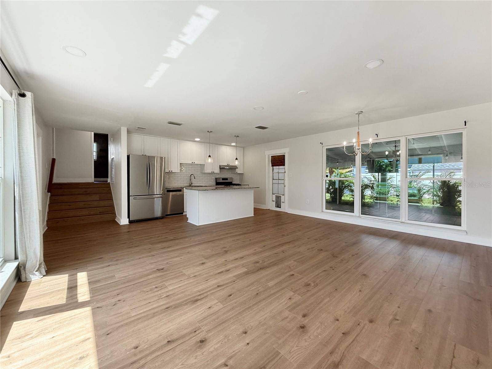 4501 S CORTEZ AVE, Tampa, FL 33611 4501 S CORTEZ AVE, Tampa, FL 33611