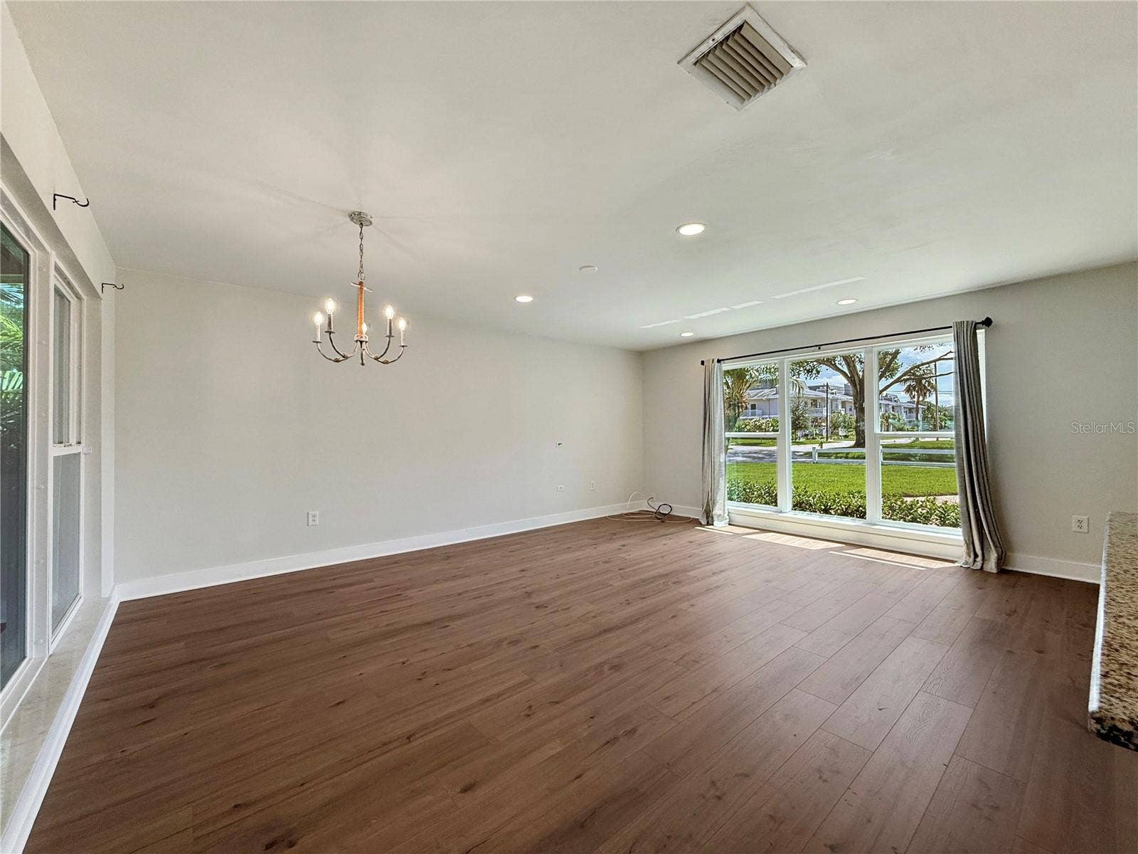 4501 S CORTEZ AVE, Tampa, FL 33611 4501 S CORTEZ AVE, Tampa, FL 33611