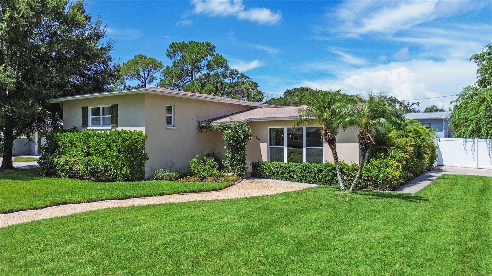 4501 S CORTEZ AVE, Tampa, FL 33611 4501 S CORTEZ AVE, Tampa, FL 33611