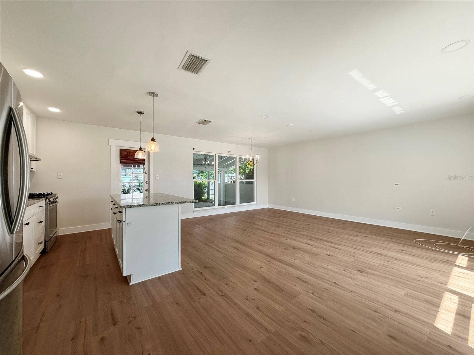 4501 S CORTEZ AVE, Tampa, FL 33611 4501 S CORTEZ AVE, Tampa, FL 33611