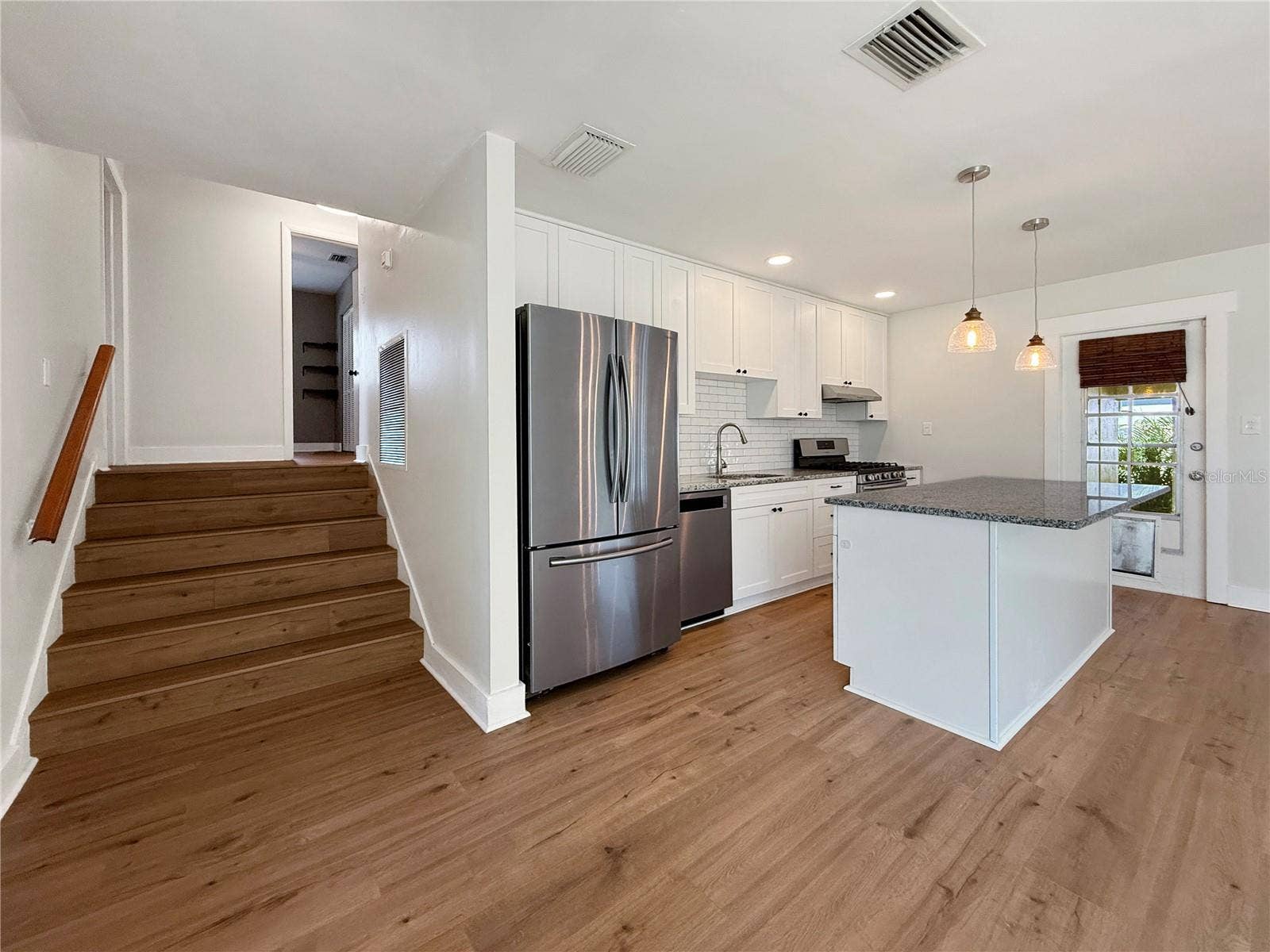 4501 S CORTEZ AVE, Tampa, FL 33611 4501 S CORTEZ AVE, Tampa, FL 33611