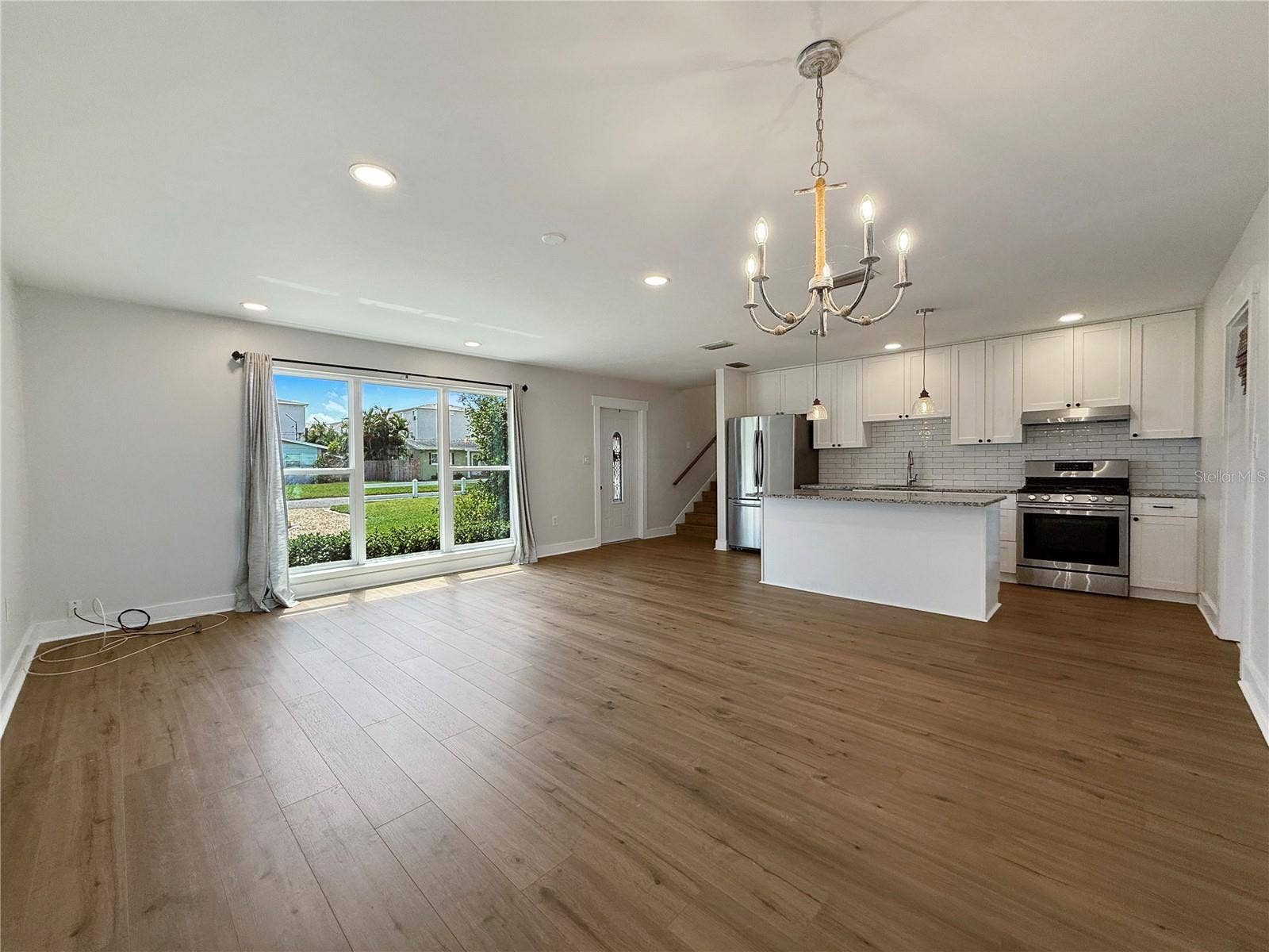 4501 S CORTEZ AVE, Tampa, FL 33611 4501 S CORTEZ AVE, Tampa, FL 33611