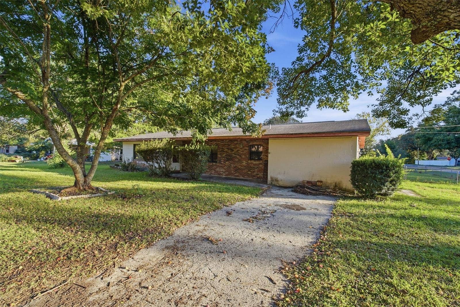 900 NE 45TH PLACE, Ocala, FL 34479 900 NE 45TH PLACE, Ocala, FL 34479