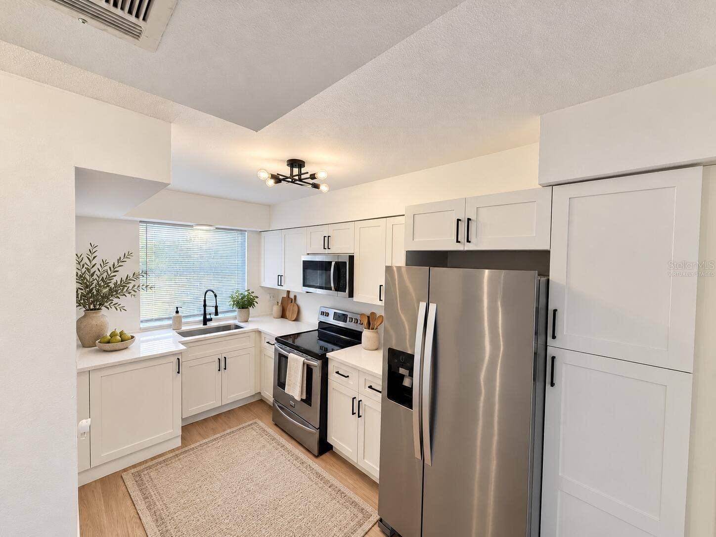 7333 ABONADO ROAD, #7534, Tampa, FL 33615 Virtually Staged