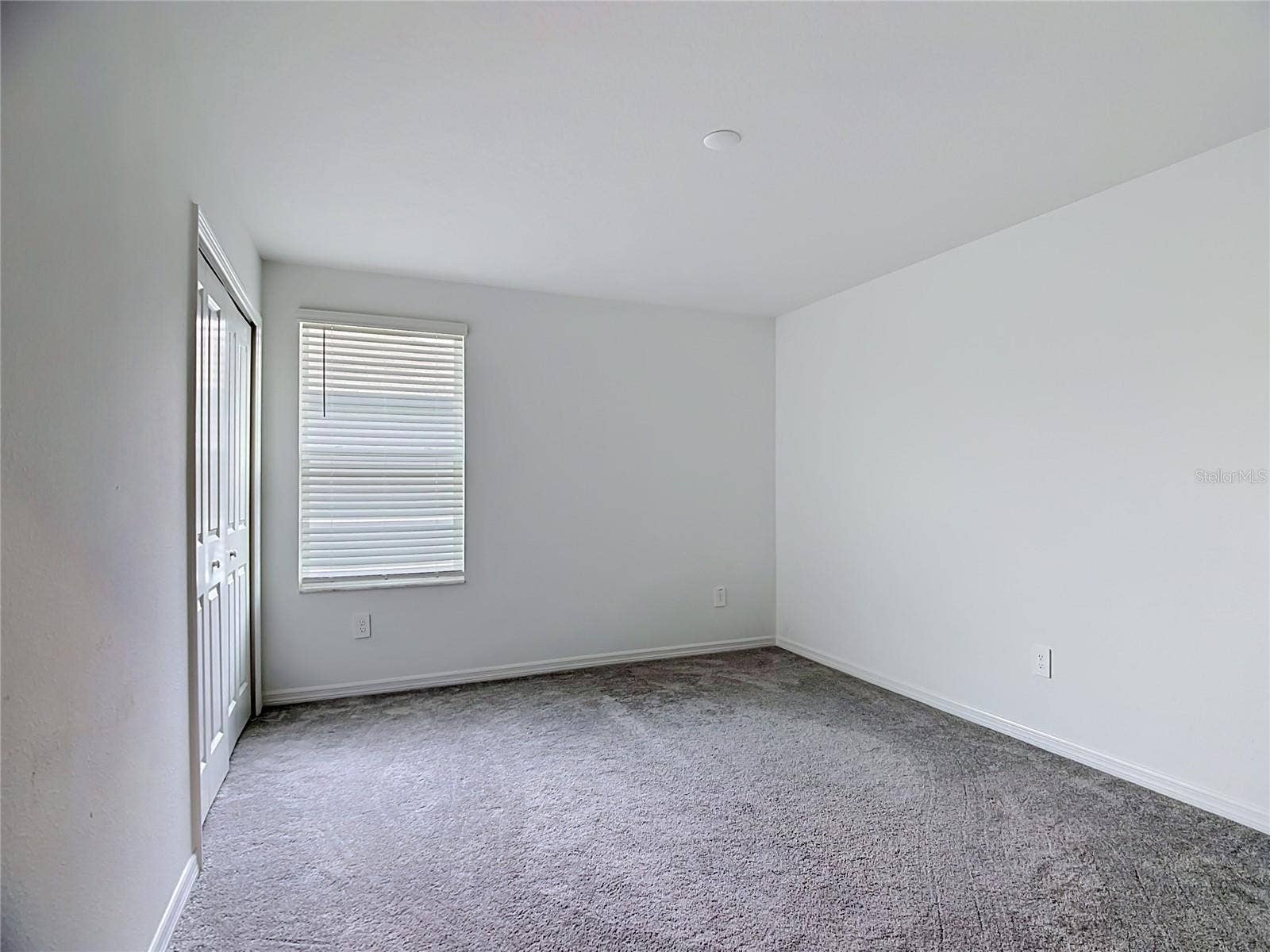 1633 RED LOOP, Lakeland, FL 33801 1633 RED LOOP, Lakeland, FL 33801