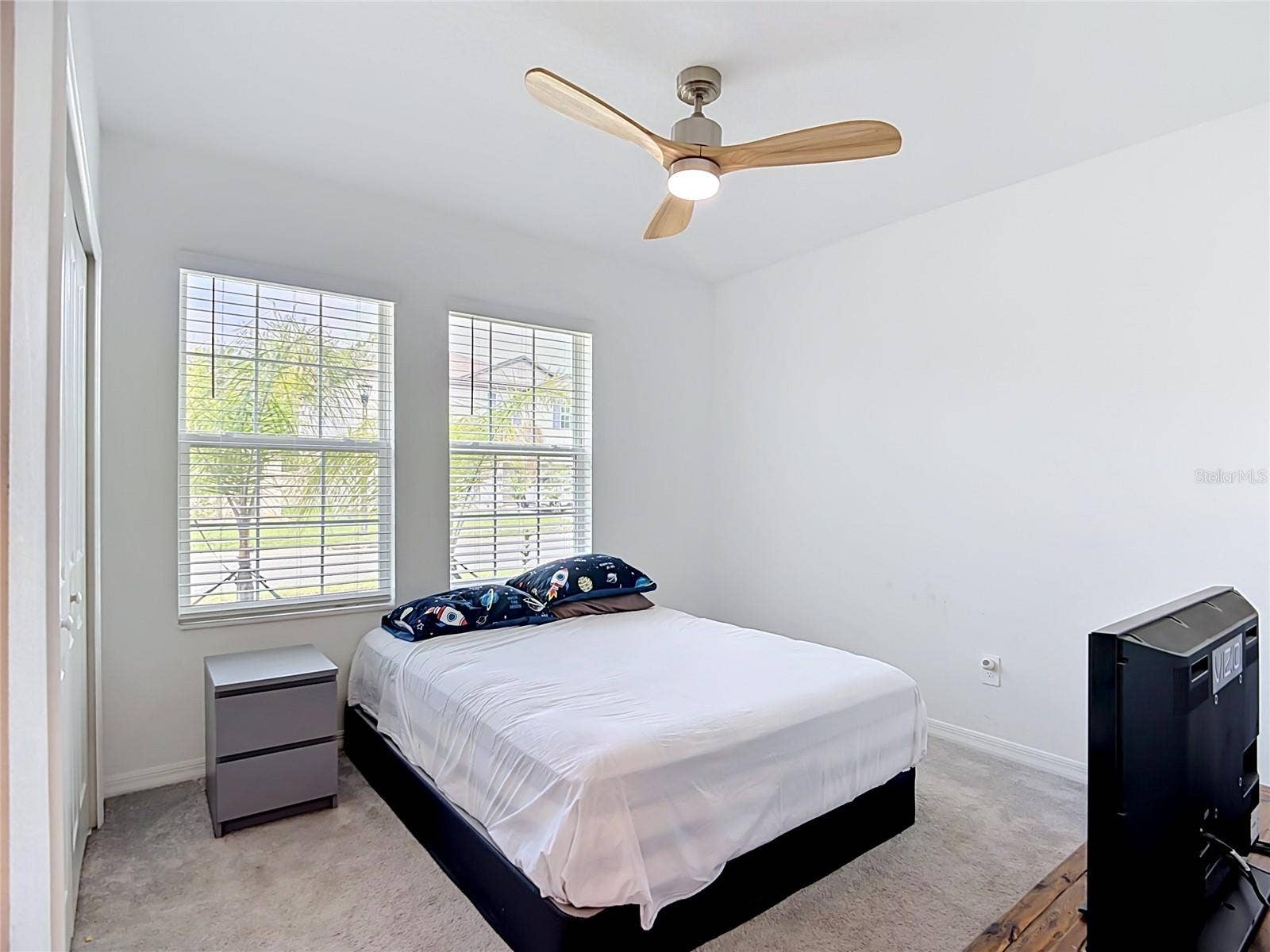 1633 RED LOOP, Lakeland, FL 33801 1633 RED LOOP, Lakeland, FL 33801