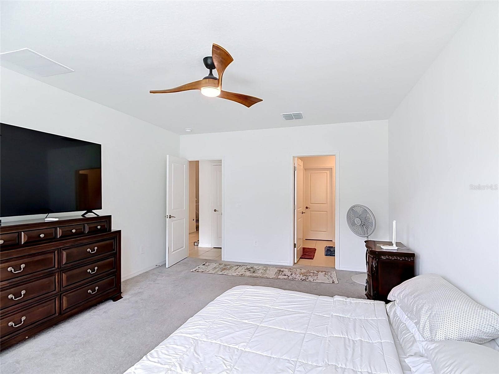 1633 RED LOOP, Lakeland, FL 33801 1633 RED LOOP, Lakeland, FL 33801