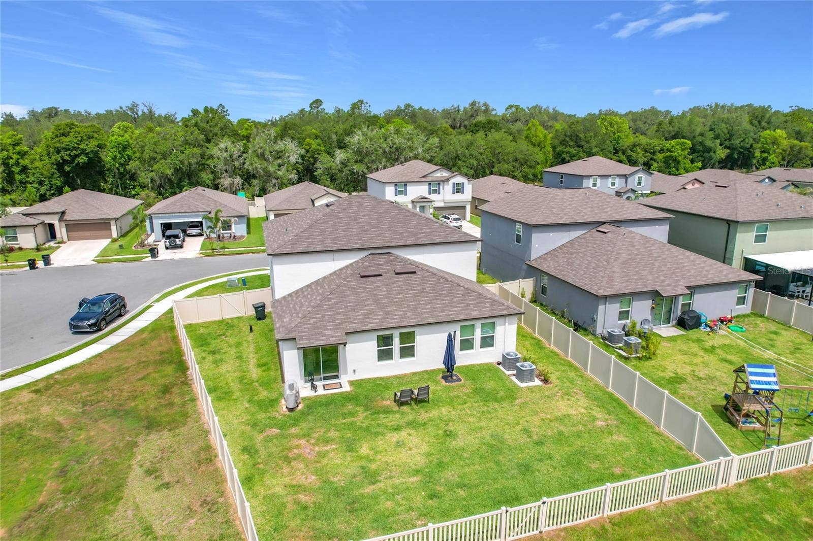 1633 RED LOOP, Lakeland, FL 33801 1633 RED LOOP, Lakeland, FL 33801