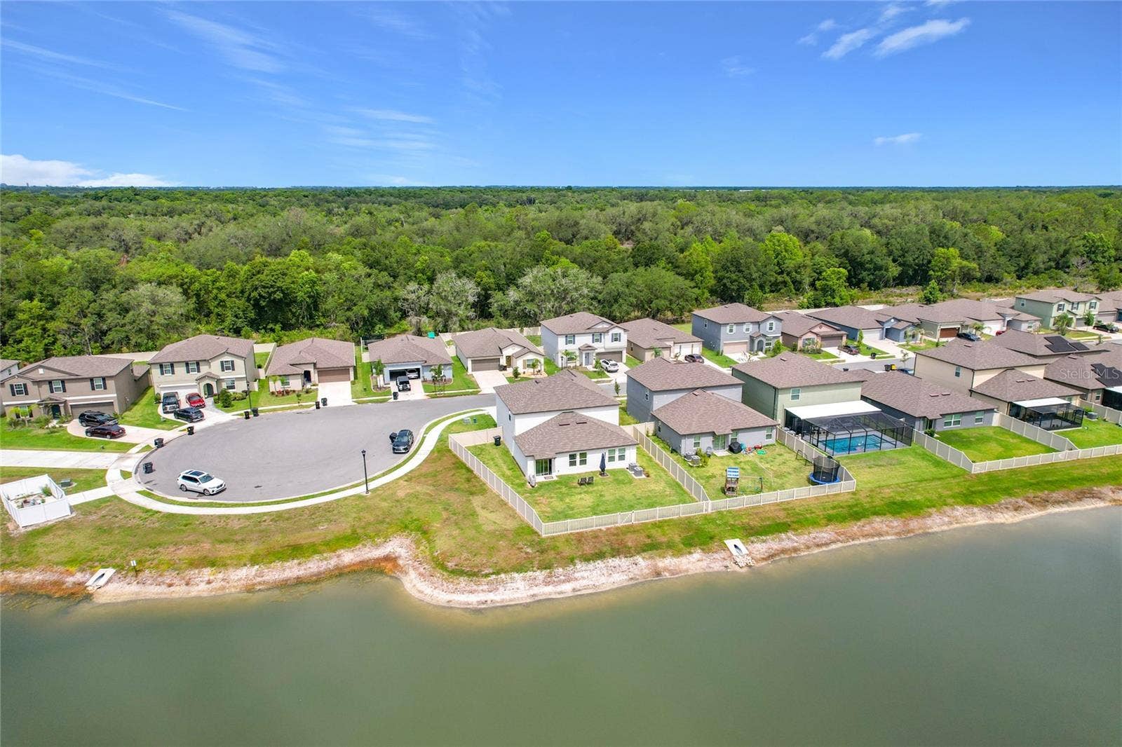 1633 RED LOOP, Lakeland, FL 33801 1633 RED LOOP, Lakeland, FL 33801