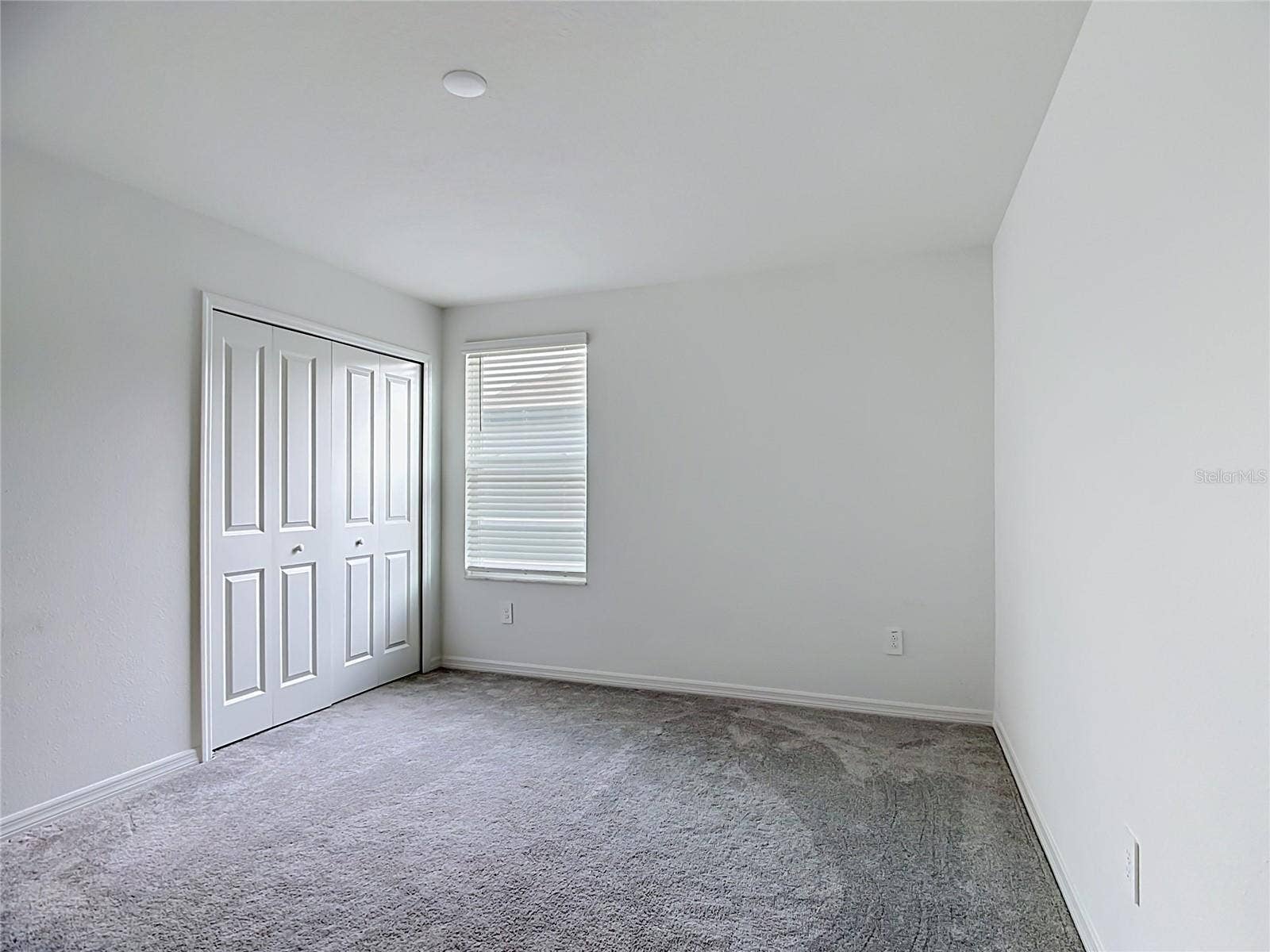 1633 RED LOOP, Lakeland, FL 33801 1633 RED LOOP, Lakeland, FL 33801