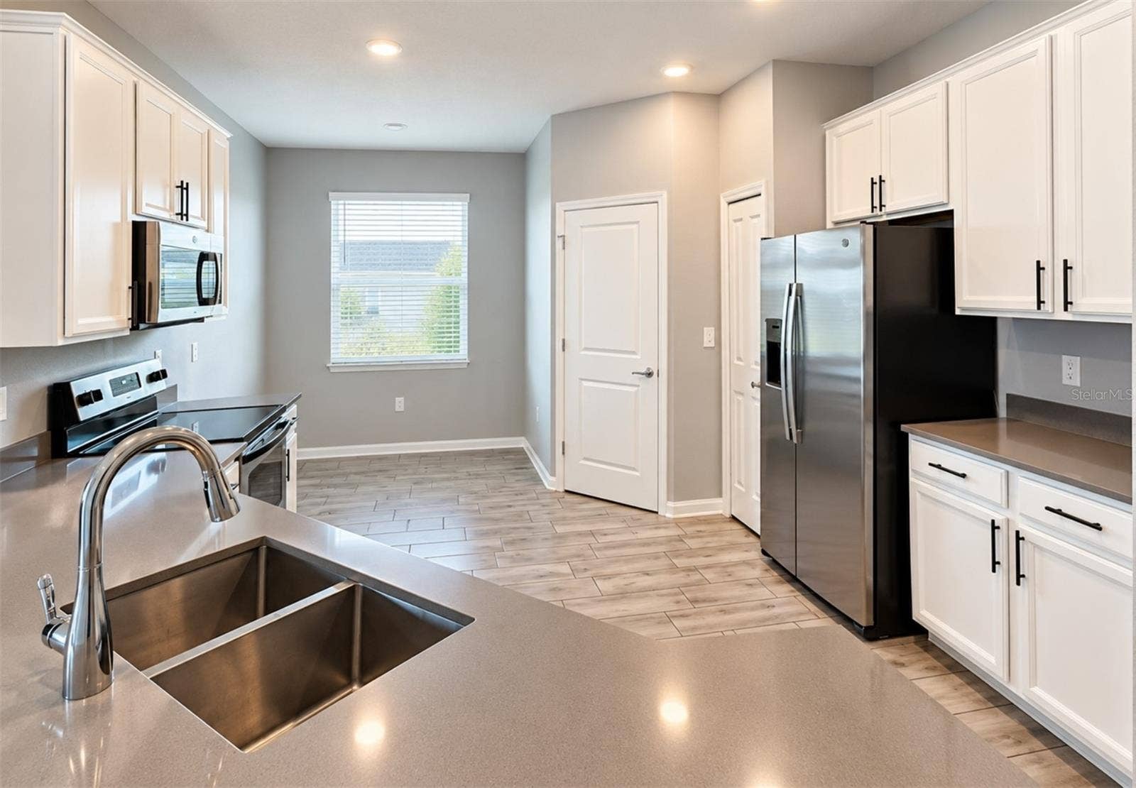 1185 SAGUARO STREET, Haines City, FL 33844 1185 SAGUARO STREET, Haines City, FL 33844