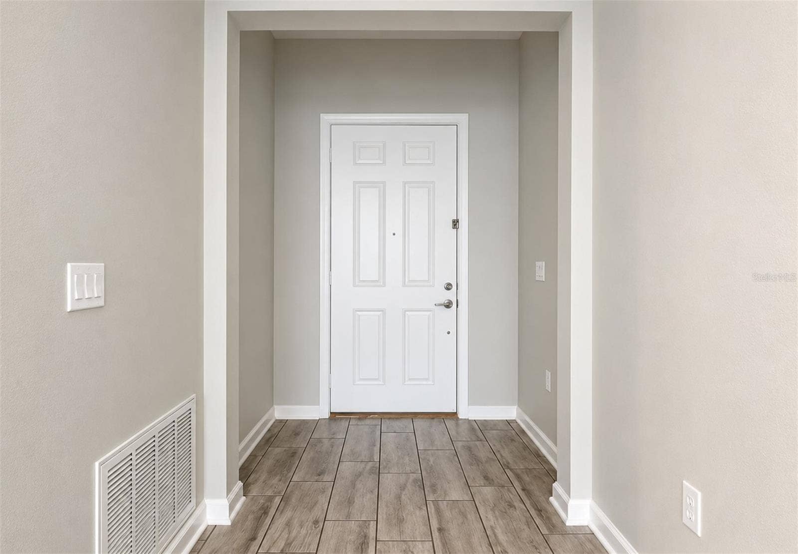 1185 SAGUARO STREET, Haines City, FL 33844 Foyer