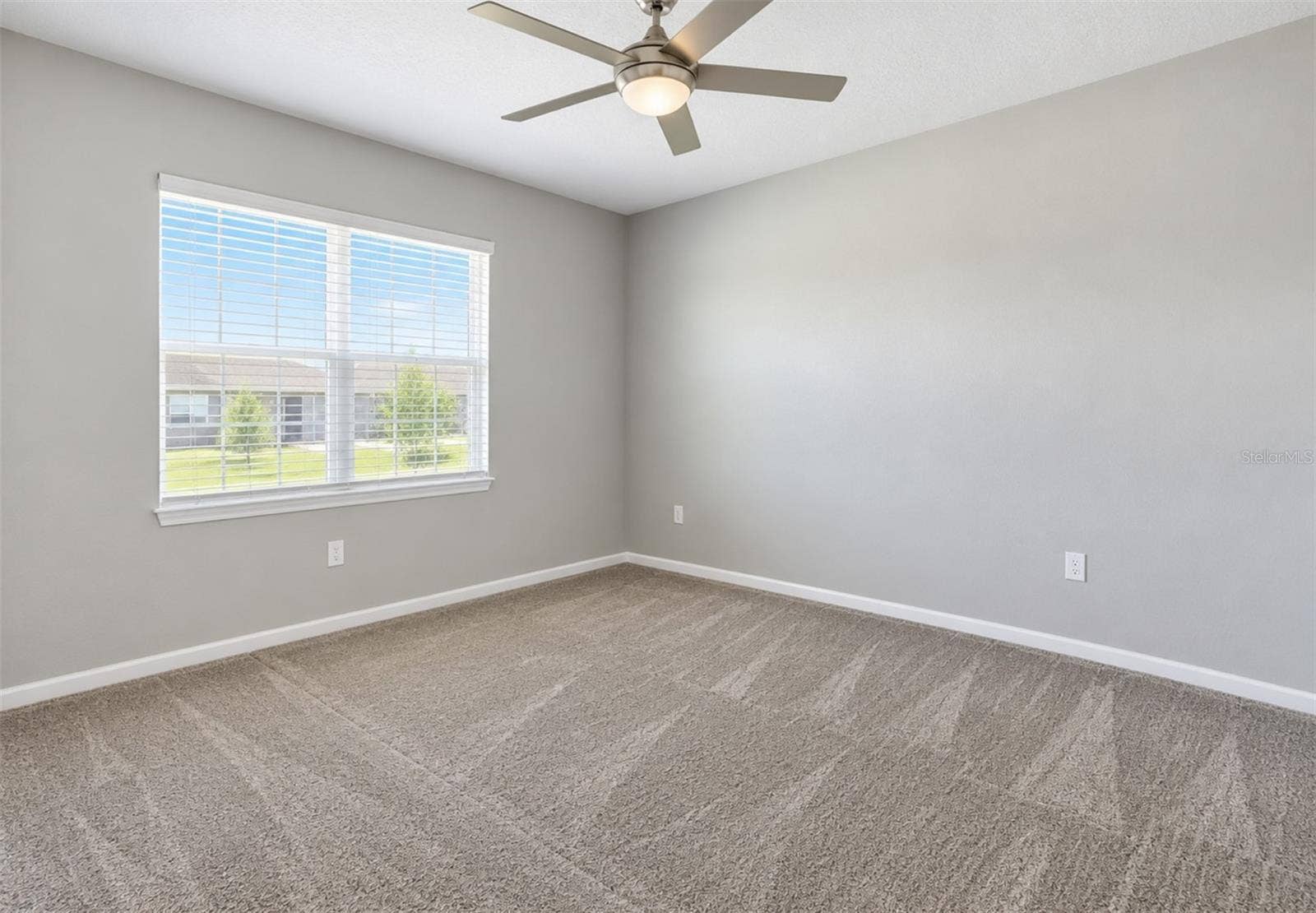 1185 SAGUARO STREET, Haines City, FL 33844 1185 SAGUARO STREET, Haines City, FL 33844