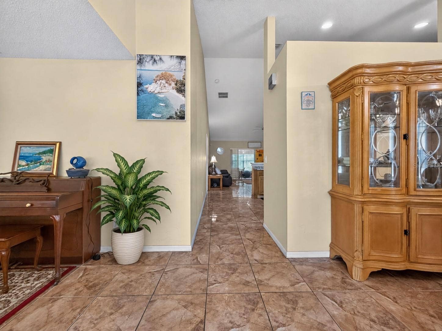 1048 HILL MOUNT DRIVE, Minneola, FL 34715 1048 HILL MOUNT DRIVE, Minneola, FL 34715
