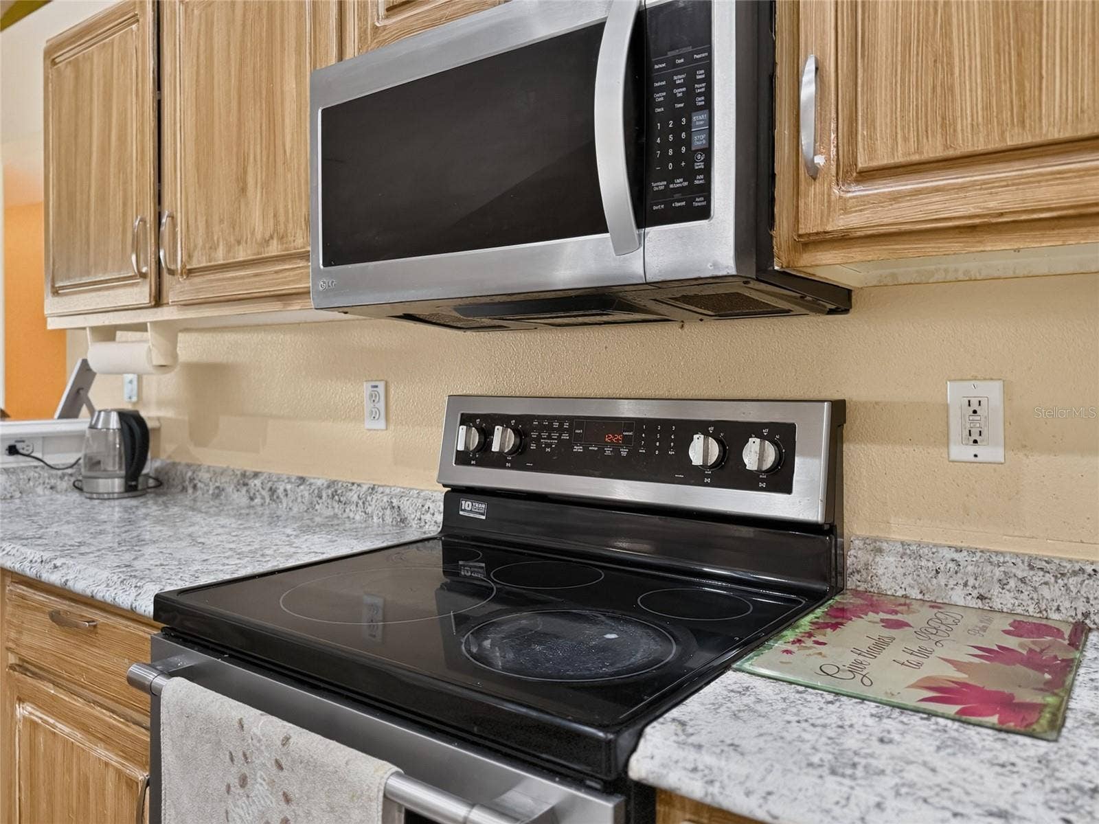 1048 HILL MOUNT DRIVE, Minneola, FL 34715 1048 HILL MOUNT DRIVE, Minneola, FL 34715
