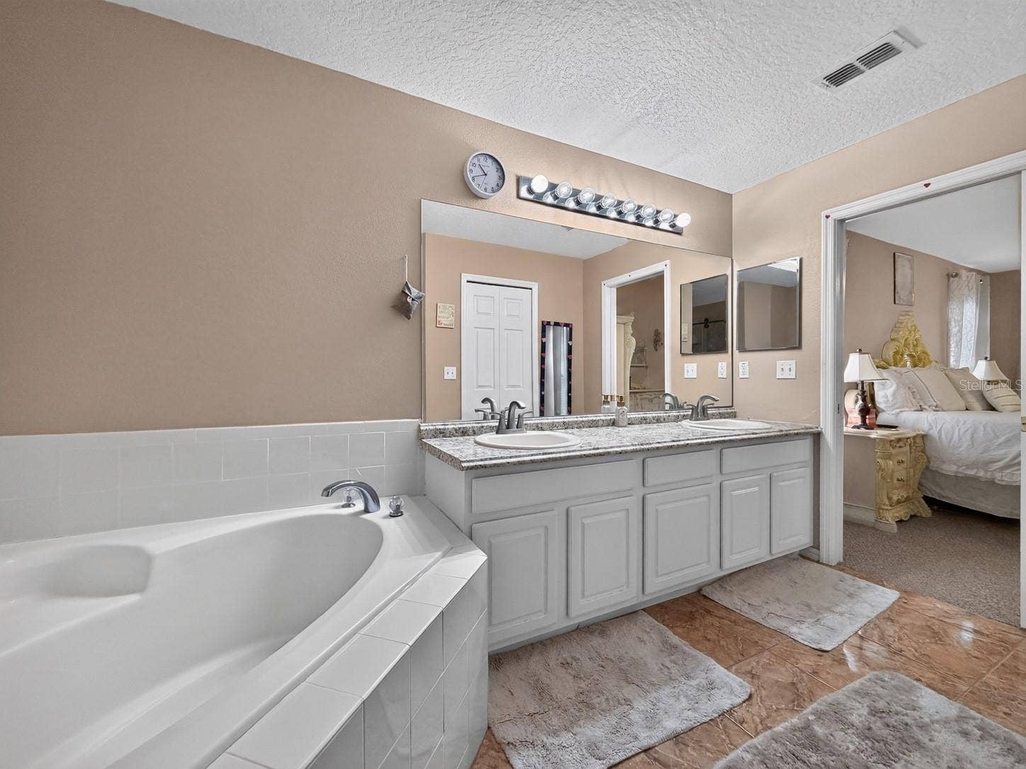 1048 HILL MOUNT DRIVE, Minneola, FL 34715 1048 HILL MOUNT DRIVE, Minneola, FL 34715