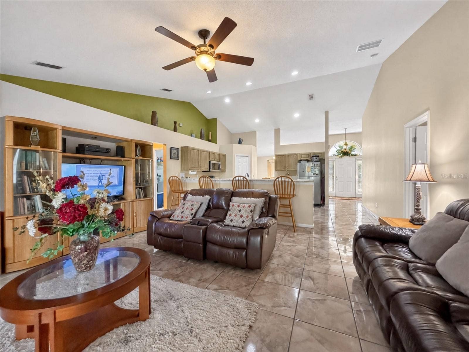 1048 HILL MOUNT DRIVE, Minneola, FL 34715 1048 HILL MOUNT DRIVE, Minneola, FL 34715