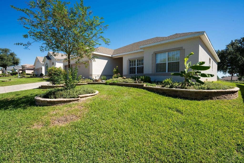 4608 NOTTOWAY DRIVE, Leesburg, FL 34748 4608 NOTTOWAY DRIVE, Leesburg, FL 34748
