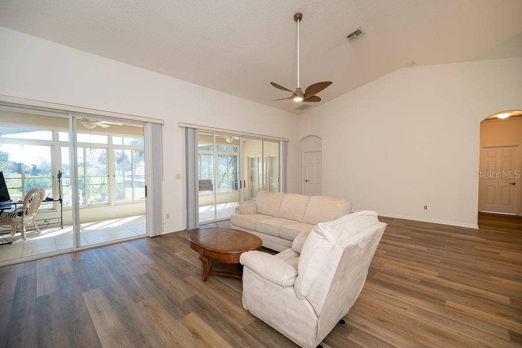 4608 NOTTOWAY DRIVE, Leesburg, FL 34748 4608 NOTTOWAY DRIVE, Leesburg, FL 34748