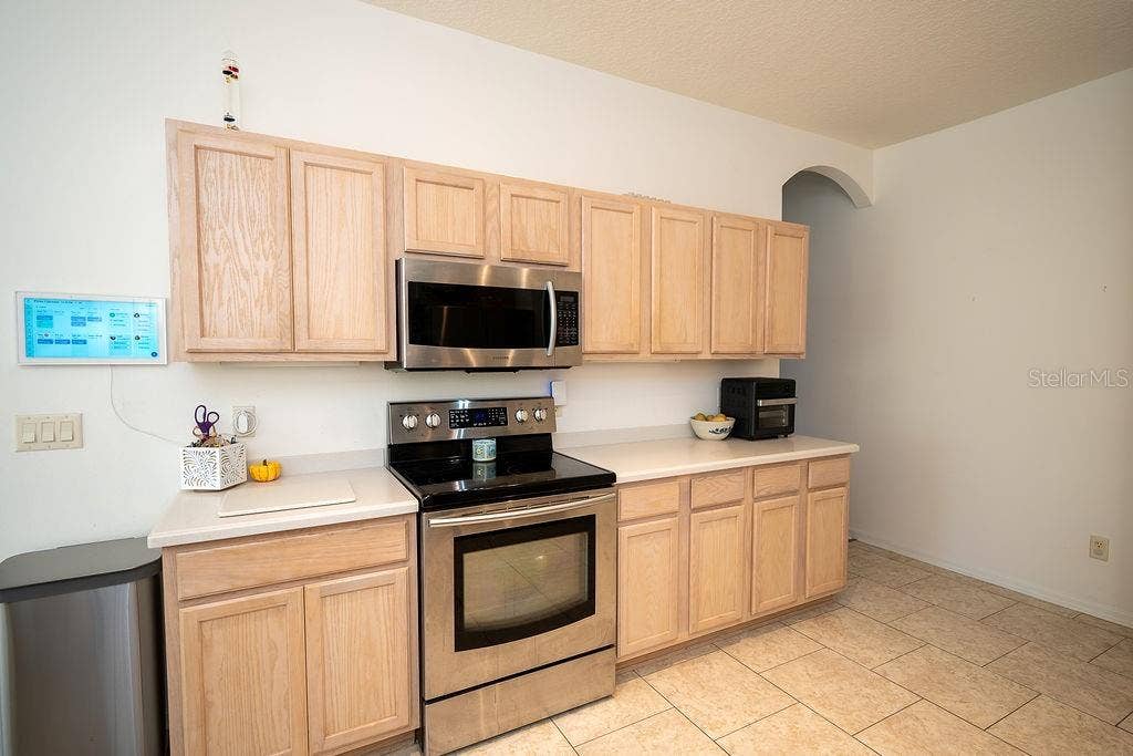 4608 NOTTOWAY DRIVE, Leesburg, FL 34748 4608 NOTTOWAY DRIVE, Leesburg, FL 34748