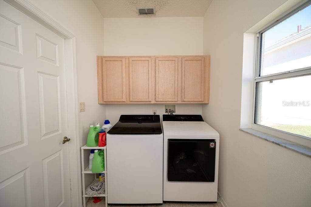 4608 NOTTOWAY DRIVE, Leesburg, FL 34748 4608 NOTTOWAY DRIVE, Leesburg, FL 34748