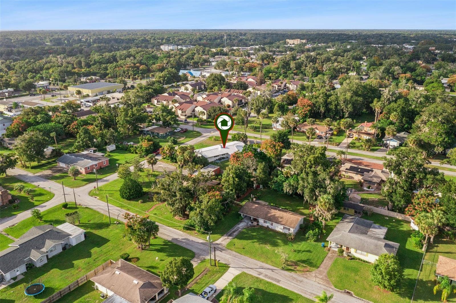 200 E PARKDALE AVENUE, Deland, FL 32724 200 E PARKDALE AVENUE, Deland, FL 32724
