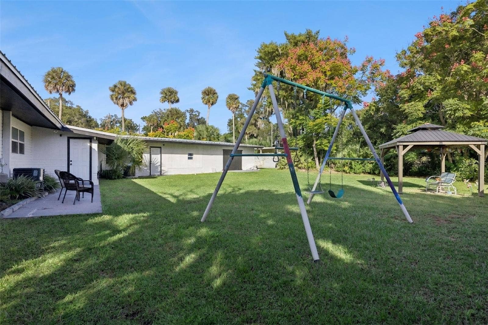 200 E PARKDALE AVENUE, Deland, FL 32724 200 E PARKDALE AVENUE, Deland, FL 32724