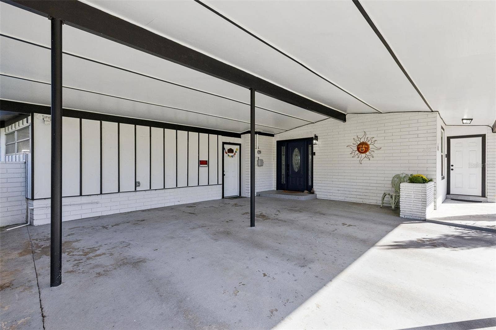 200 E PARKDALE AVENUE, Deland, FL 32724 200 E PARKDALE AVENUE, Deland, FL 32724