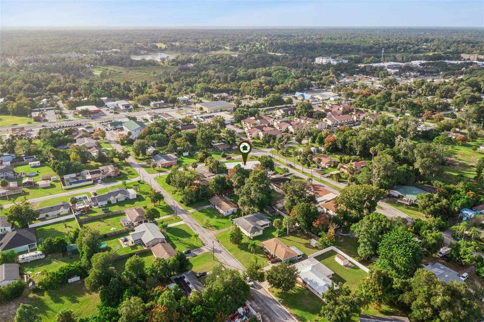 200 E PARKDALE AVENUE, Deland, FL 32724 200 E PARKDALE AVENUE, Deland, FL 32724