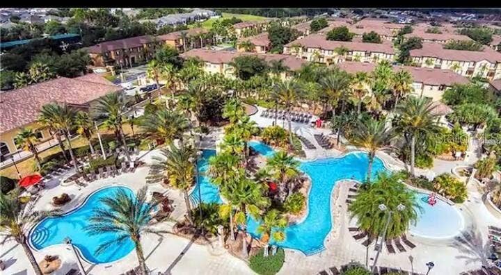2010 CALABRIA AVENUE, Davenport, FL 33897 Regal Palms community pool and lazy river (aerial)