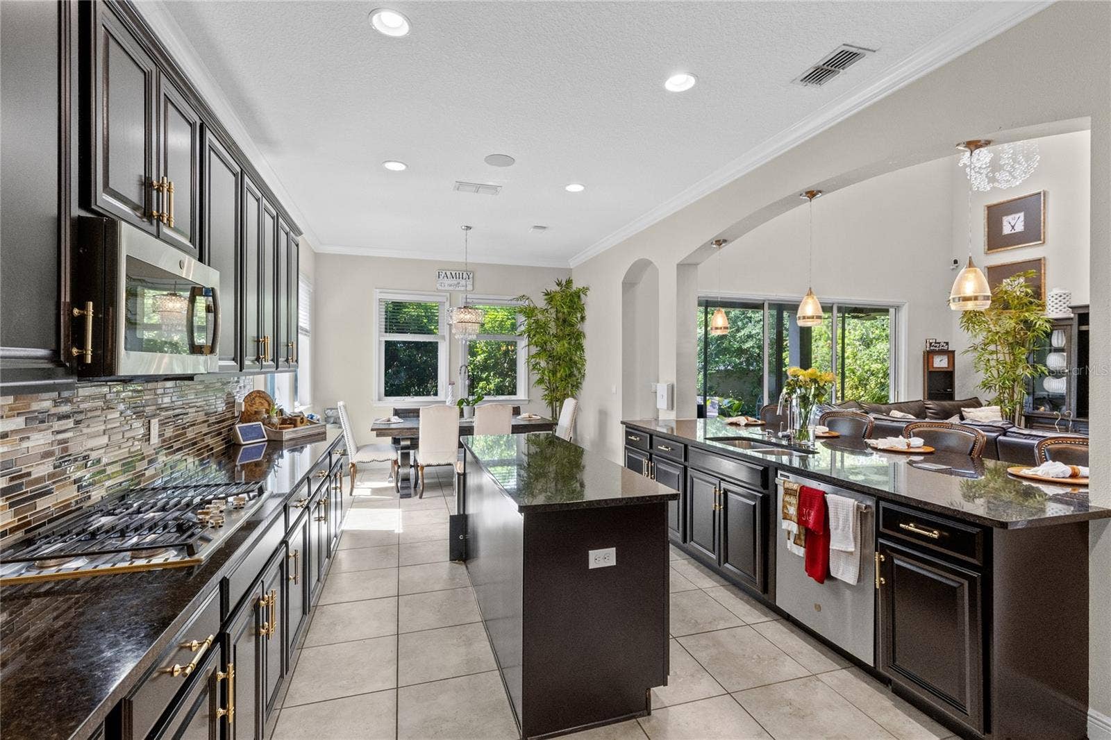 8802 FINSEN STREET, Orlando, FL 32827 8802 FINSEN STREET, Orlando, FL 32827