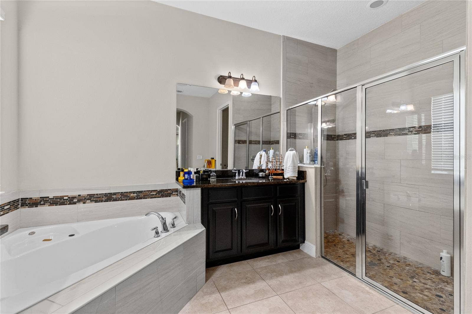 8802 FINSEN STREET, Orlando, FL 32827 Primary Bath.