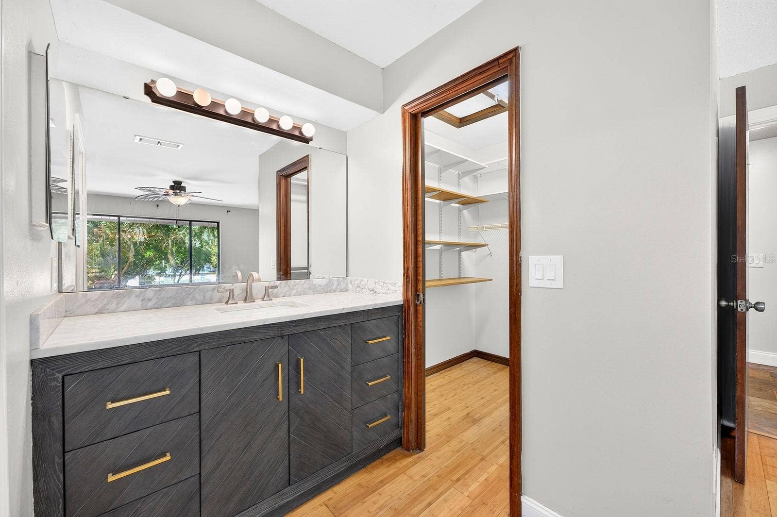 1110 PINE OAKS COURT, Apopka, FL 32712 Primary en-suite bath.