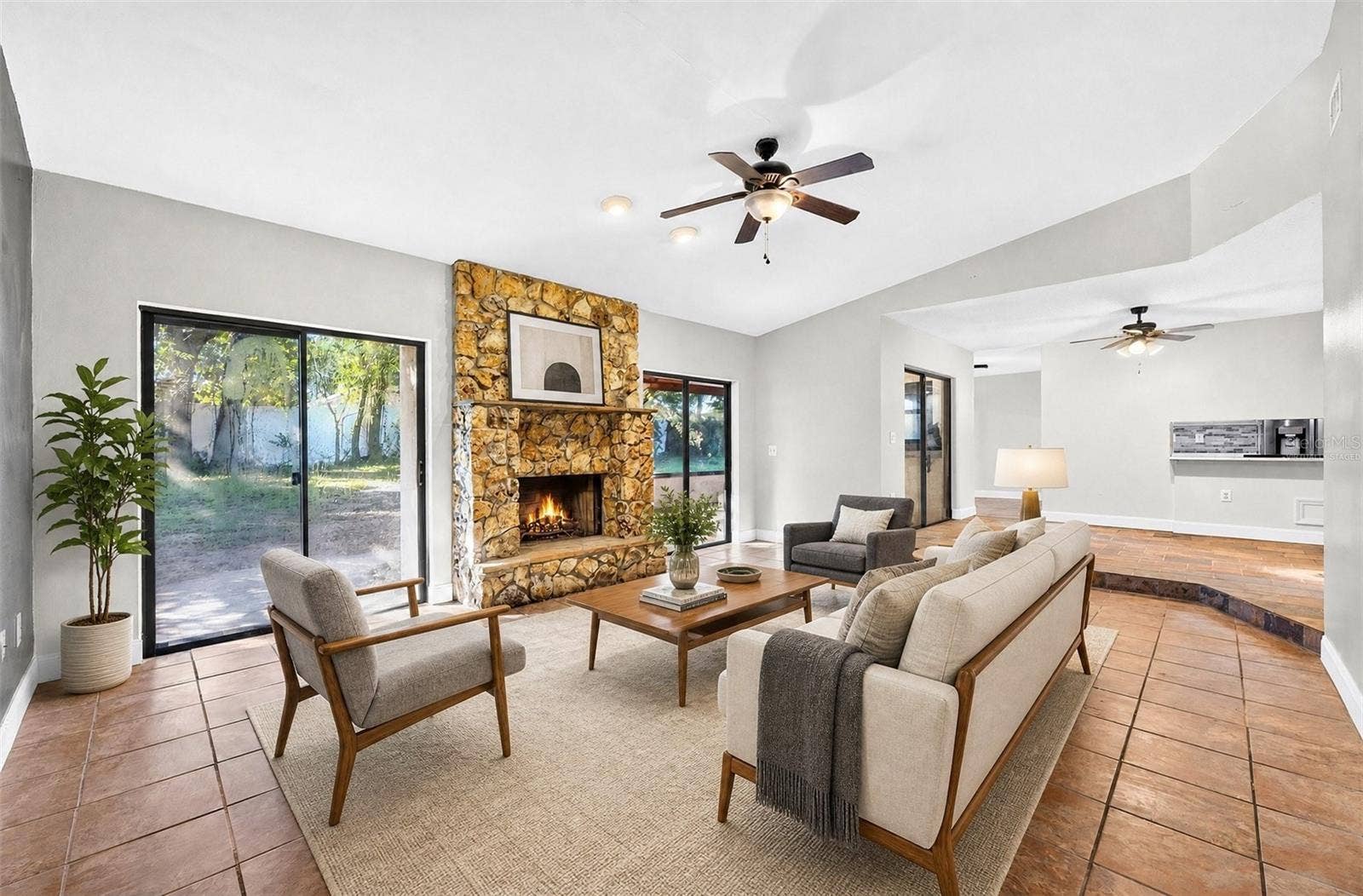 1110 PINE OAKS COURT, Apopka, FL 32712 Living Area. Virtually Staged.