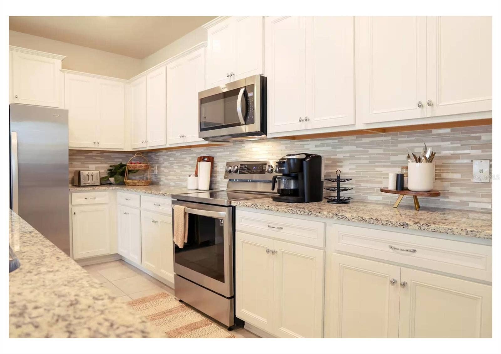 4154 LANA AVENUE, Davenport, FL 33897 4154 LANA AVENUE, Davenport, FL 33897