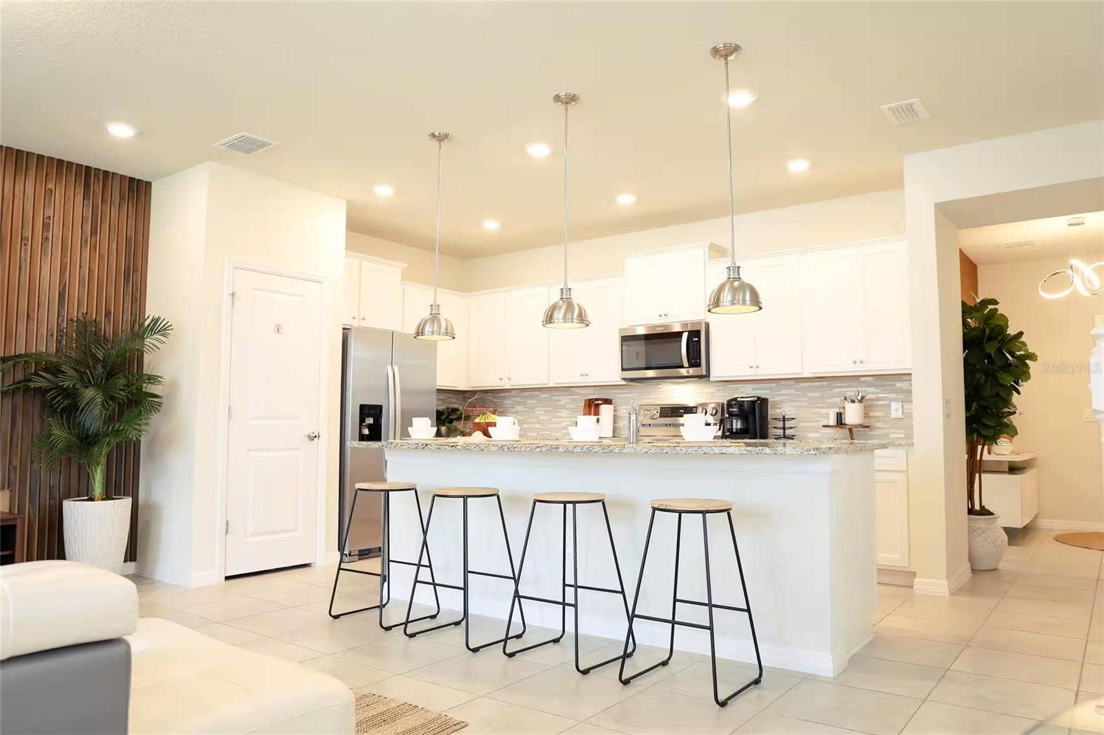 4154 LANA AVENUE, Davenport, FL 33897 4154 LANA AVENUE, Davenport, FL 33897