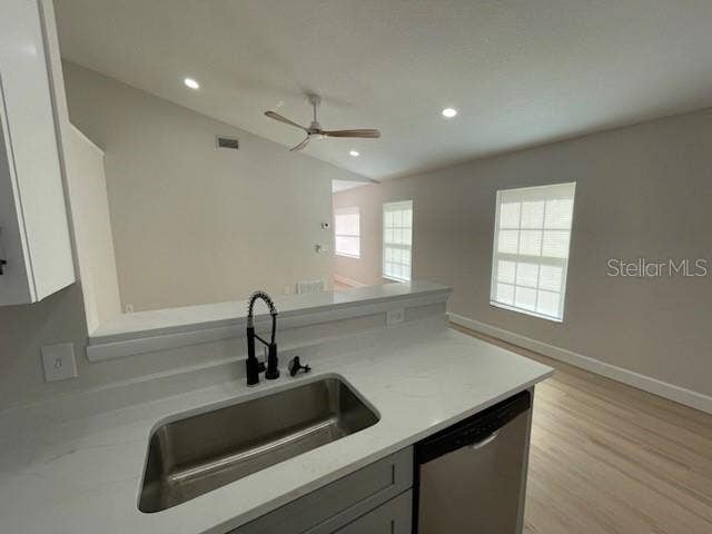 528 SOUTHERN CHARM DRIVE, Orlando, FL 32807 528 SOUTHERN CHARM DRIVE, Orlando, FL 32807