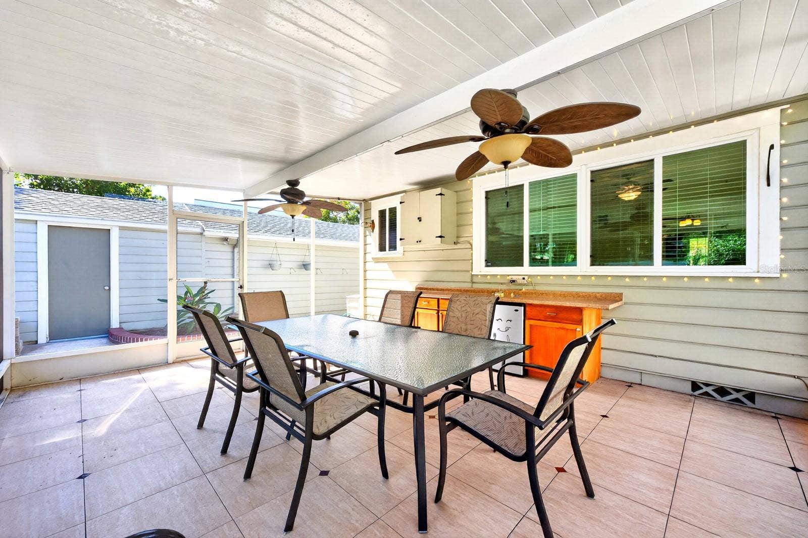 27 N HAMPTON AVENUE, Orlando, FL 32803