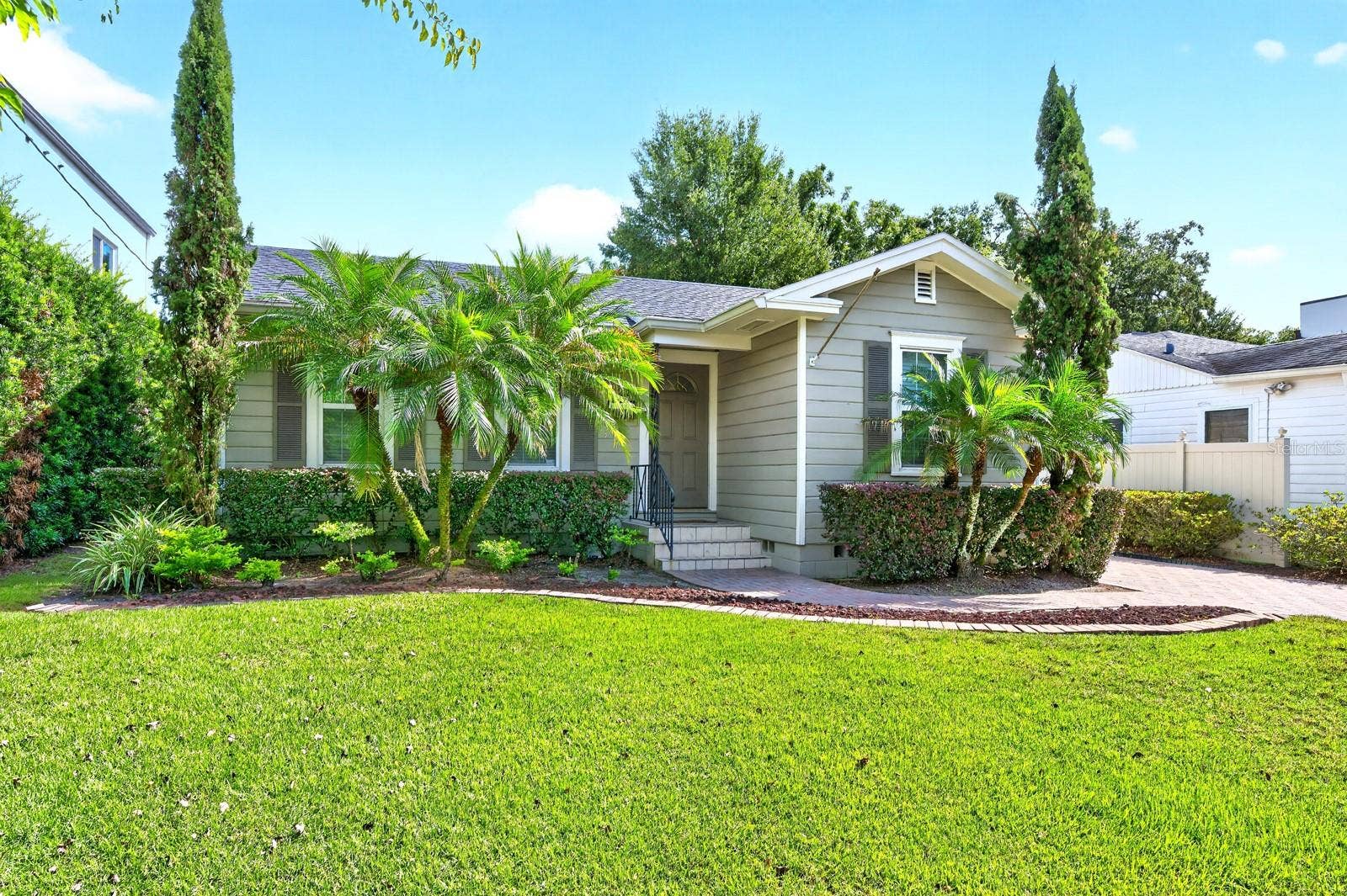 27 N HAMPTON AVENUE, Orlando, FL 32803