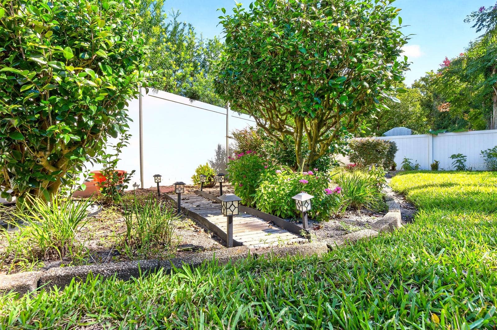 27 N HAMPTON AVENUE, Orlando, FL 32803