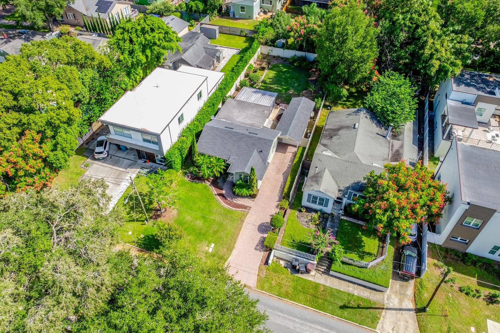 27 N HAMPTON AVENUE, Orlando, FL 32803
